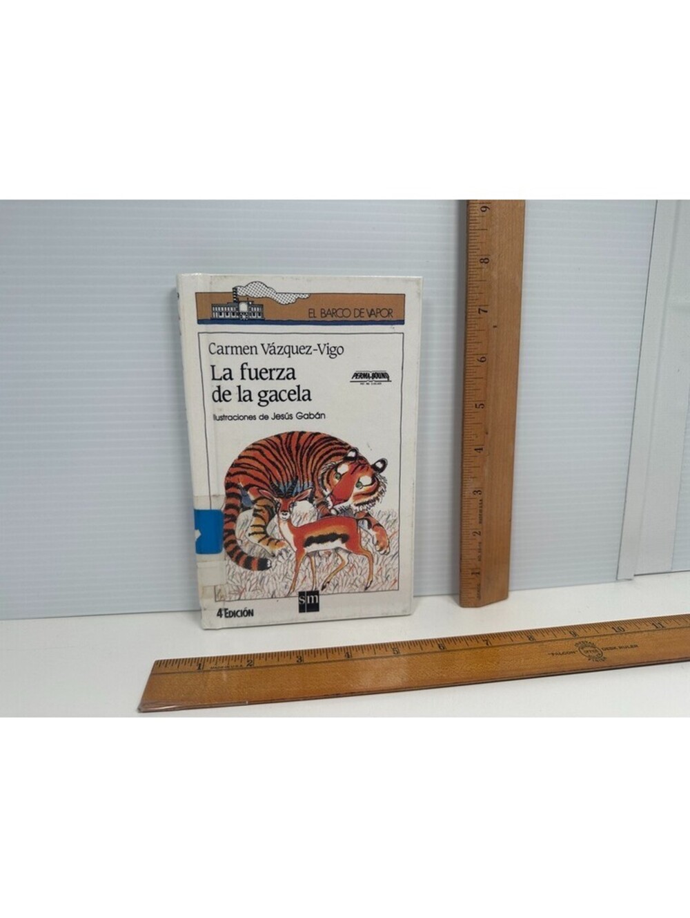 La Fuerza De La Gacela SPANISH Book HC Carmen Vazquez-Vigo ExLib Childrens